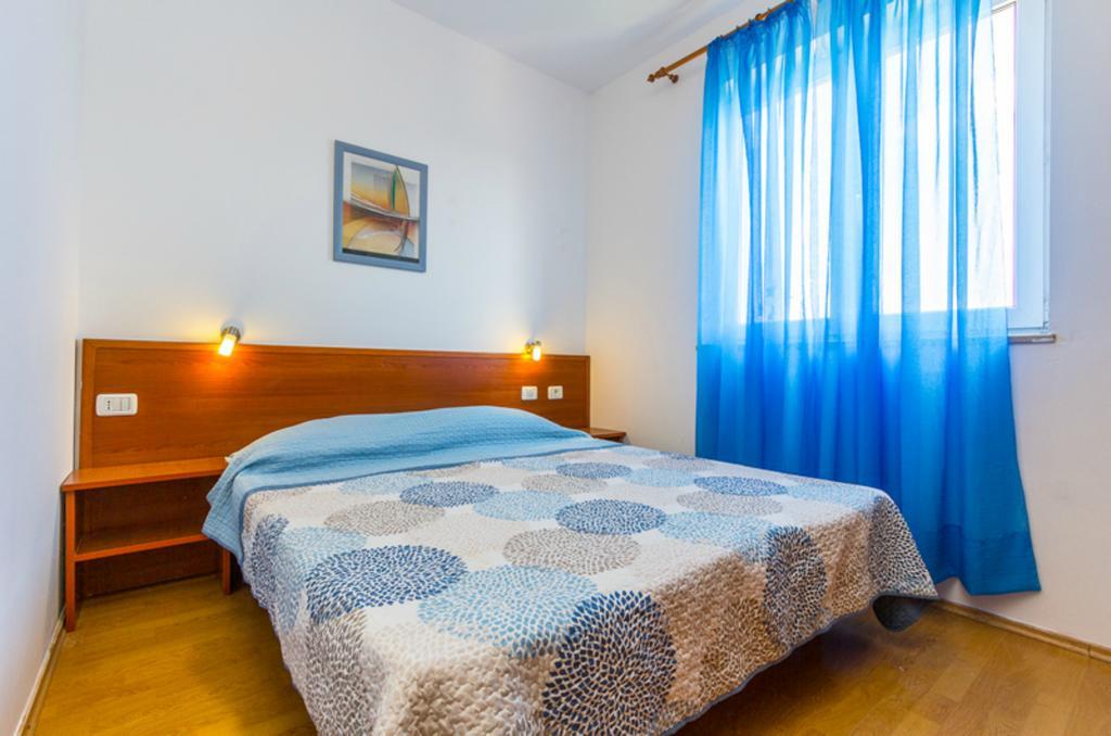 Apartment Mirjana Pula Room photo